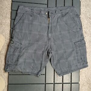 Wrangler Mens Cargo Shorts Dark Gray Plaid Size 38 Outdoors Relaxing Lounge SA33